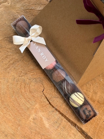 8 Belgian chocolate selection box